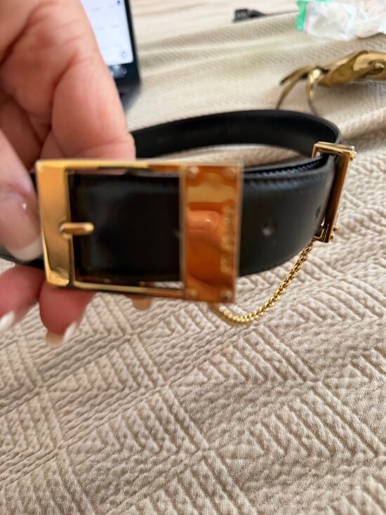 St. John Womens Gold Tone Buckle Belt Size 28 Black Leather Vintage Italy main image 5